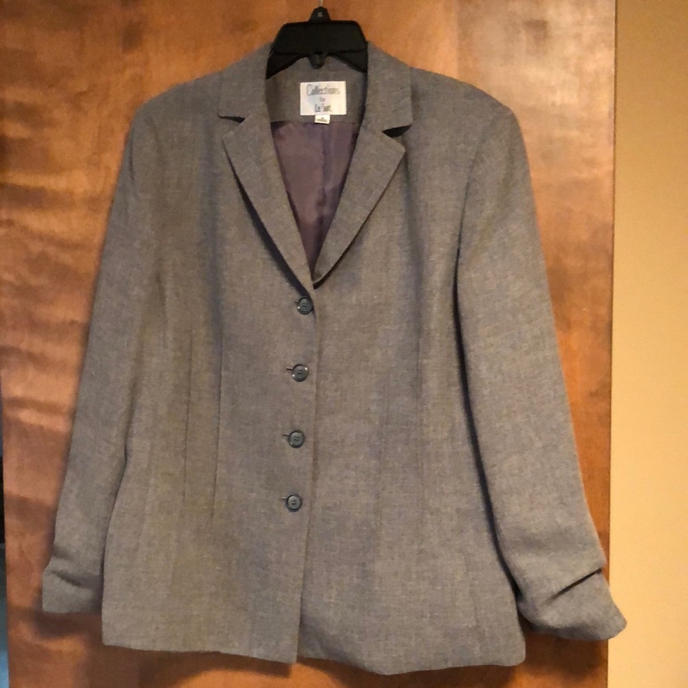 Women’s Jacket- Le Suit- Size 16